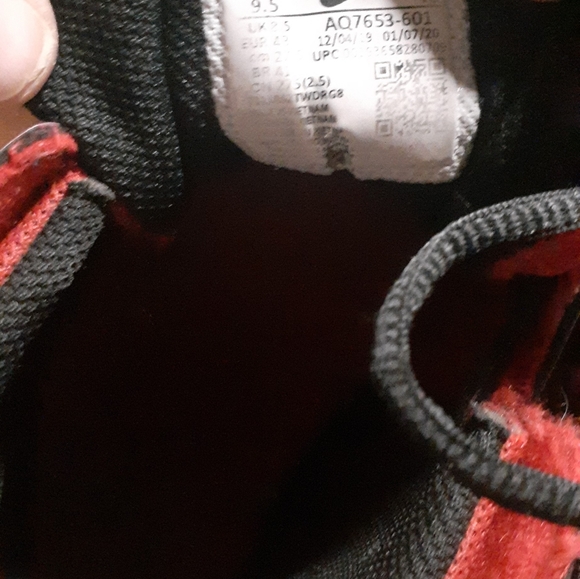 Red Nike Alpha Cleats - Picture 12 of 12